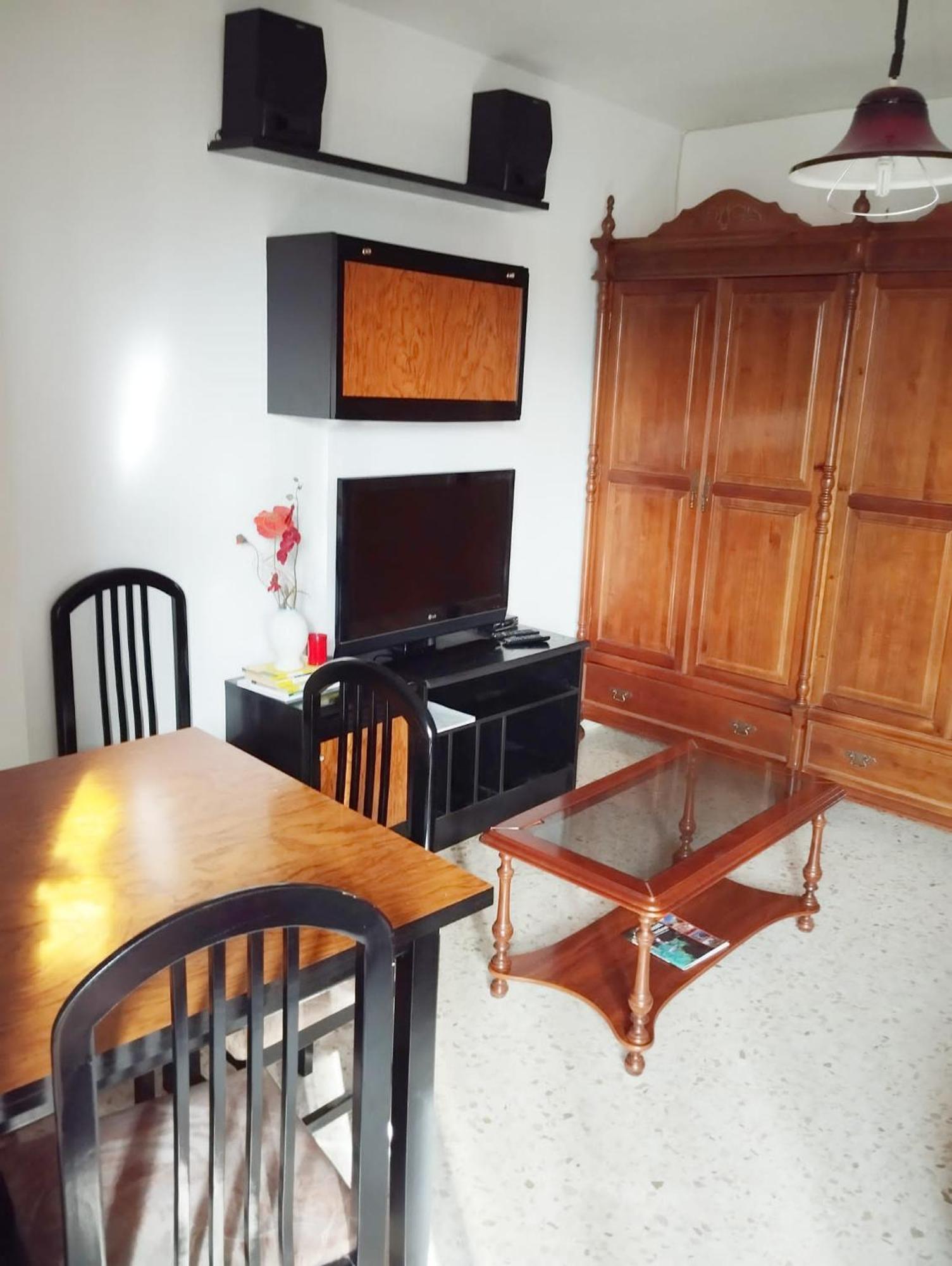 Room In Shared Apartment With Parking อัลมูเญการ์ ภายนอก รูปภาพ