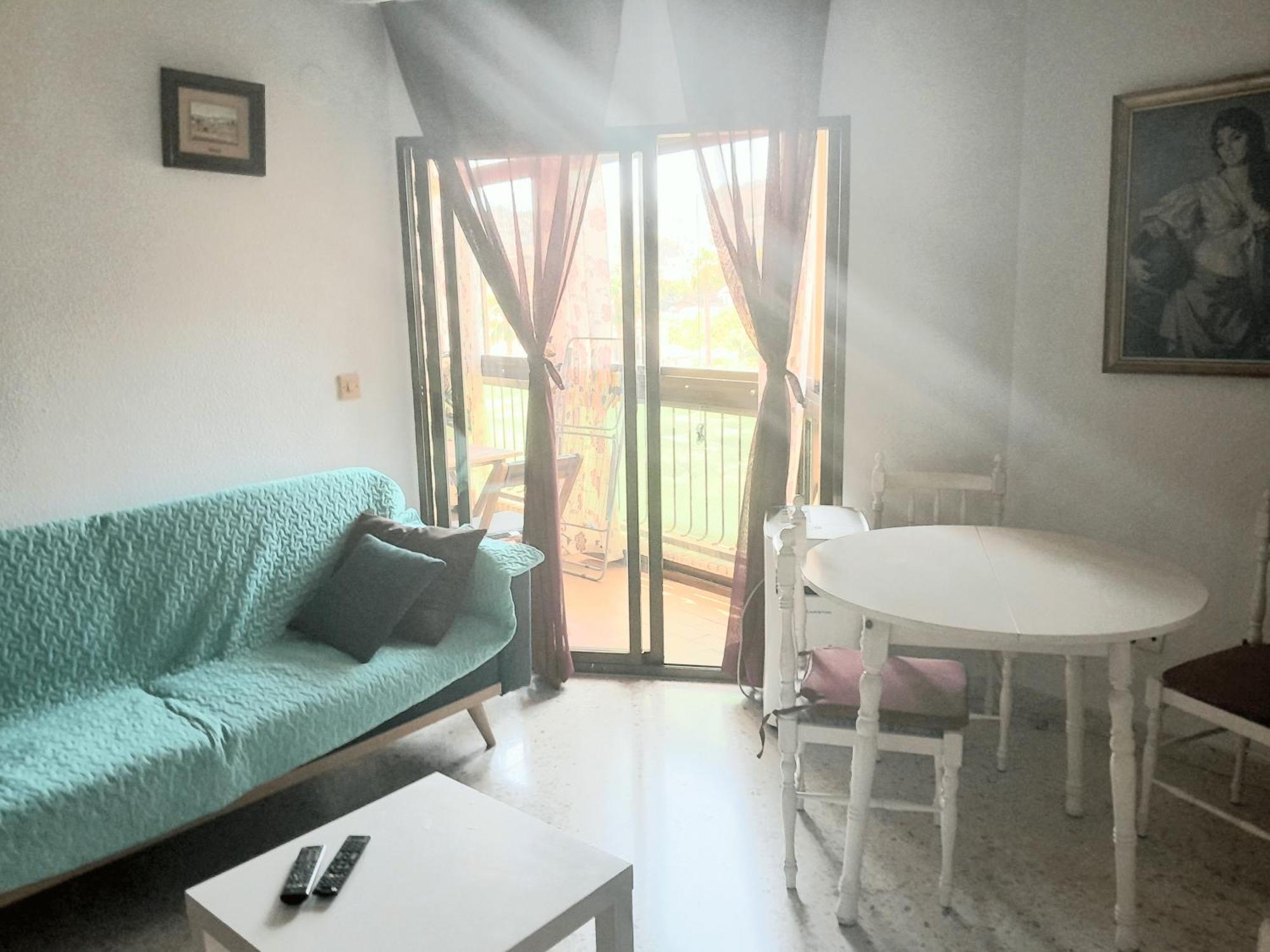 Room In Shared Apartment With Parking อัลมูเญการ์ ภายนอก รูปภาพ